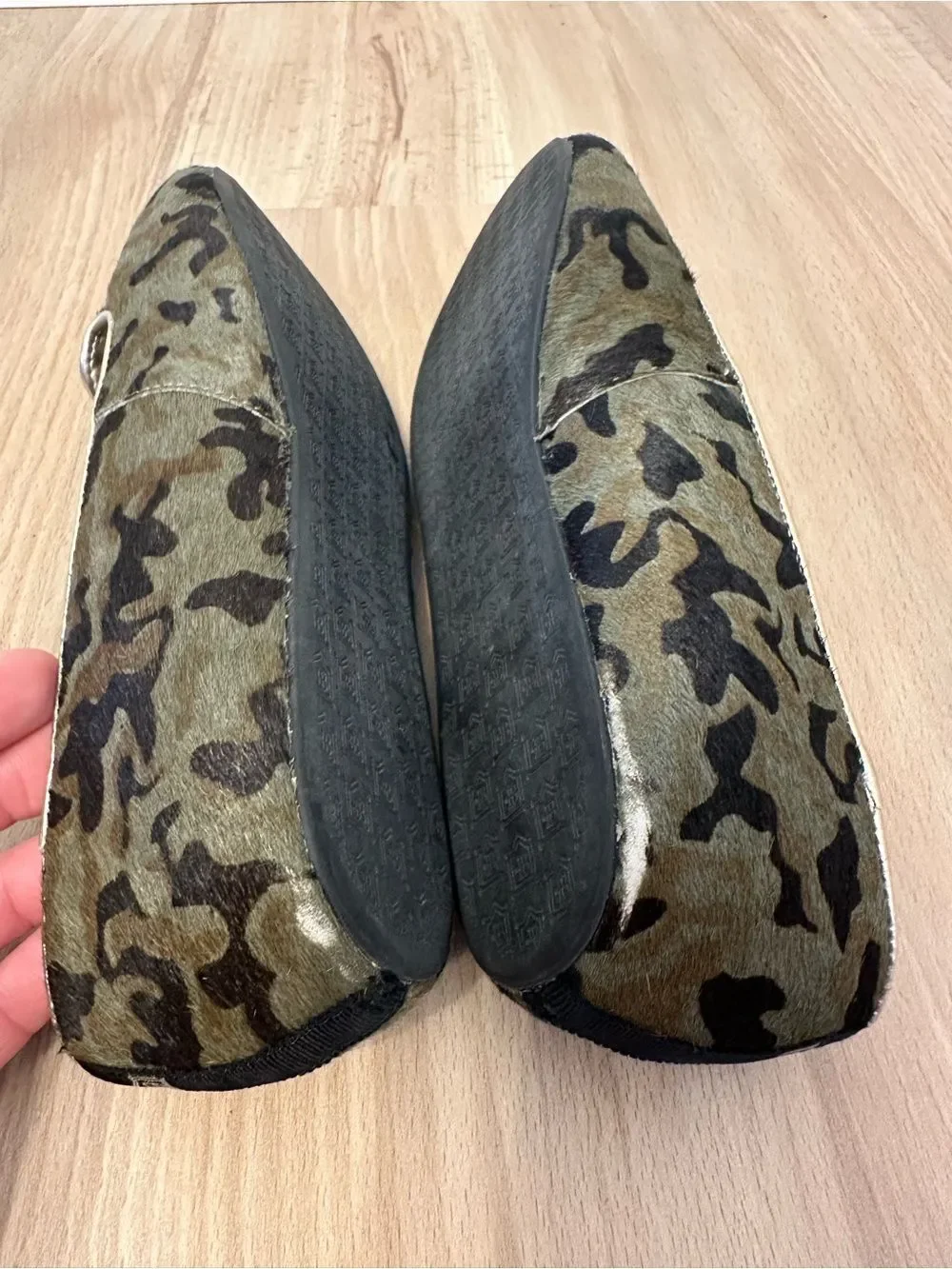 Birdies The Blackbird Olive Green Camo Pointed-Toe Flats Loafers